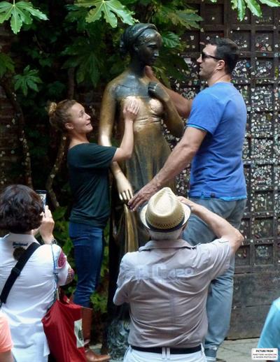 Hayden Panettiere & Wladimir Klitschko checking out the sights in Verona, Italy on June 6, 2013