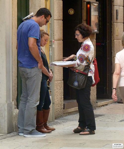 Hayden Panettiere & Wladimir Klitschko checking out the sights in Verona, Italy on June 6, 2013
