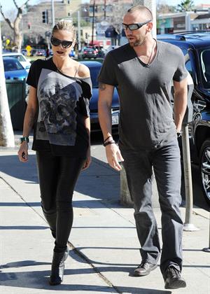 Heidi Klum Grocery shopping in Brentwood