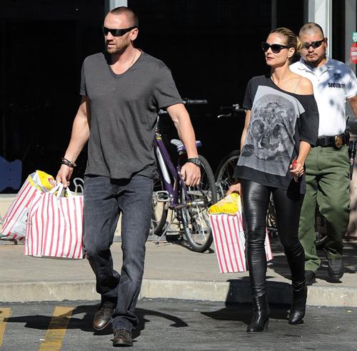 Heidi Klum Grocery shopping in Brentwood