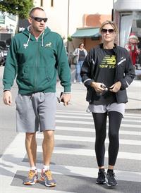 Heidi Klum Spotted leaving the gym and grabbing Starbucks in Brentwood (November 14, 2012) 