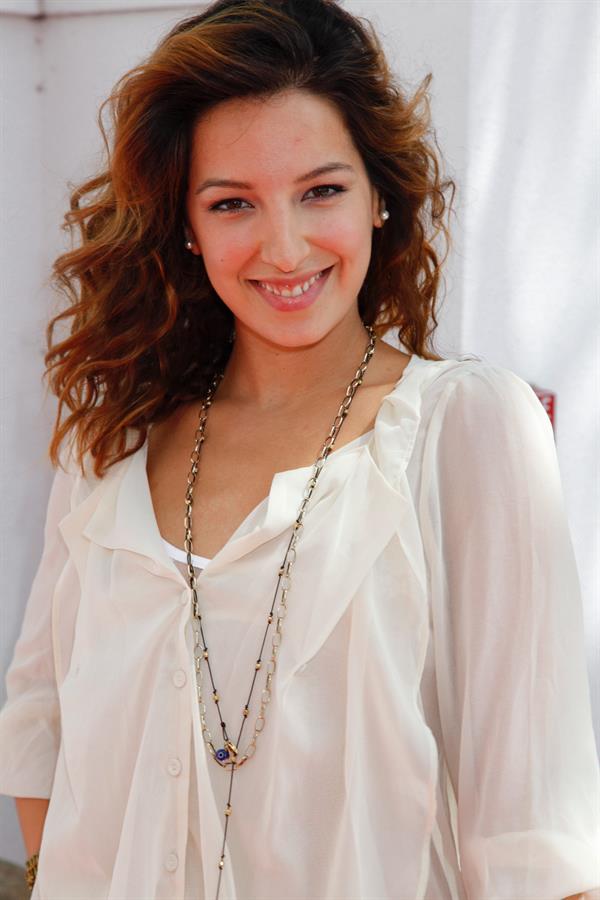 Vanessa Lengies VH1 Save the Music Foundation benefit -- Los Angeles, Aug. 26, 2011 