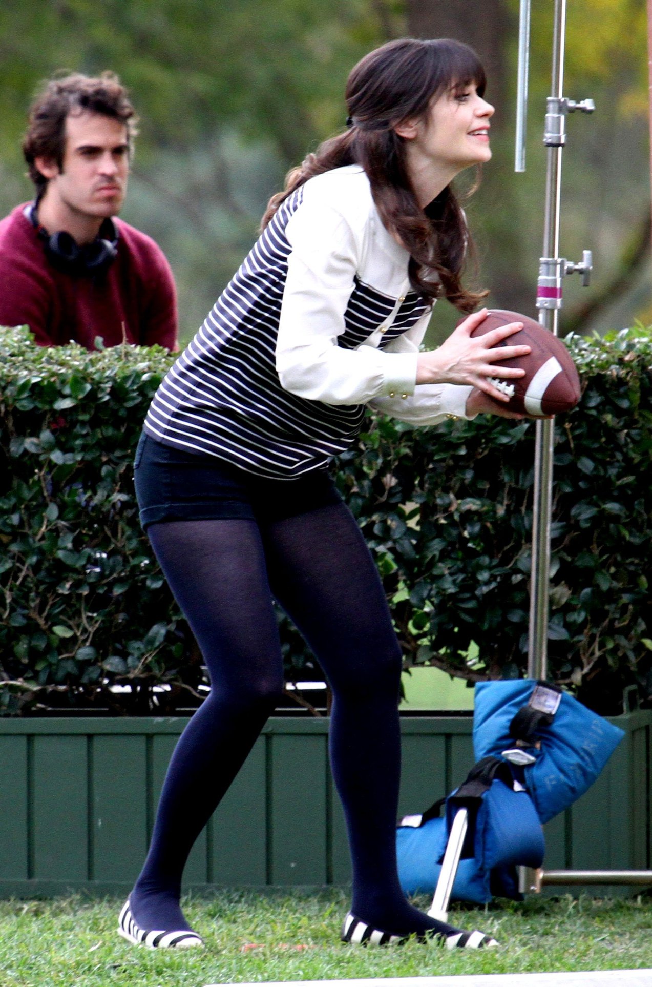 Zooey Deschanel Pictures Zooey Deschanel New Girl set candids in LA 1/23/13