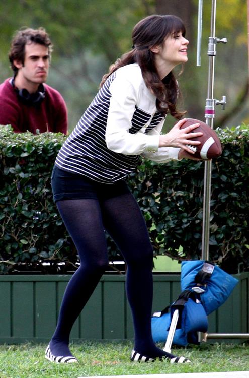 Zooey Deschanel  New Girl  set candids in LA 1/23/13  