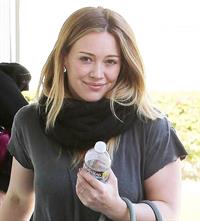 Hilary Duff – leaving pilates class in LA 1/15/13  