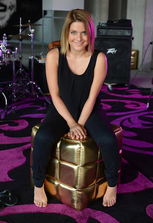 Jeanette Biedermann posiert am Rande der Dreharbeiten zur Serie 'Hauptstadtrevier' in Berlin 26.07.12