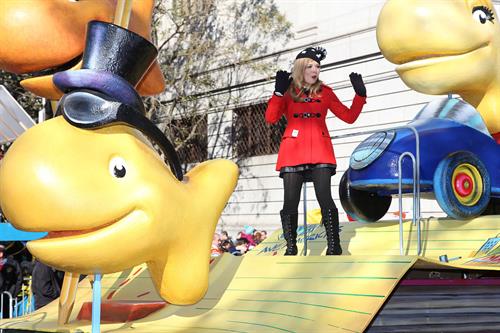 Jennette McCurdy 86th annual Macy’s Thanksgiving Day Parade NY 11/22/12 