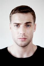 Dustin Milligan