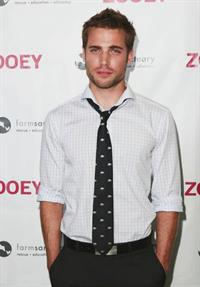 Dustin Milligan