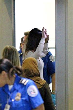 Jennifer Carpenter arrives at LAX to catch a flight out of town - January 21, 2013 