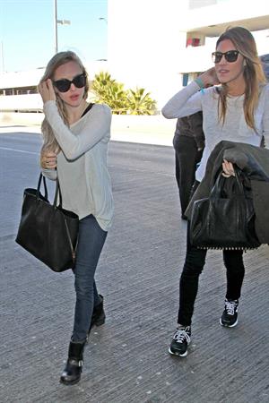 Jennifer Carpenter arrives at LAX to catch a flight out of town - January 21, 2013 