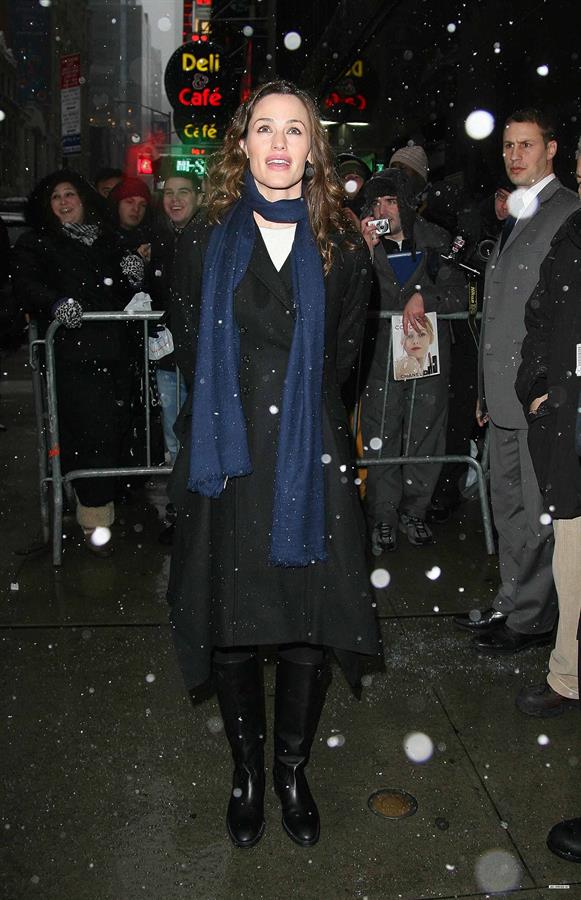Jennifer Garner arriving at the Good Morning America Studios in New York City February 10, 2010