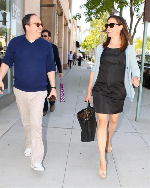 Jennifer Garner out about in Beverley Hills on May 25, 2011 