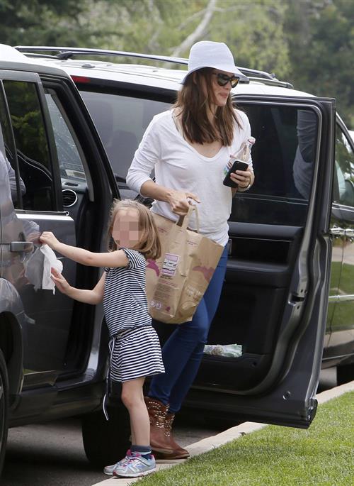 Jennifer Garner Takes daughter Seraphina Affleck to private party in Brentwood (April 28, 2013) 