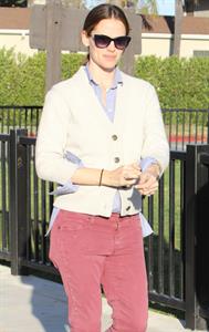 Jennifer Garner - Spotted in Los Angeles on January 30, 2013