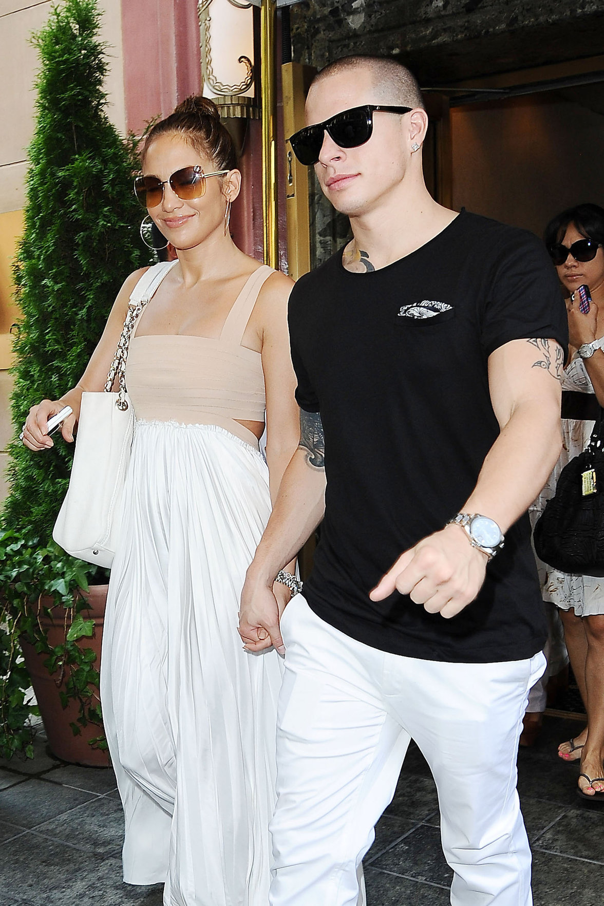 Jennifer Lopez dinner at Bubbys in New York City on July 24, 2012