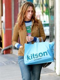Jennifer Love Hewitt Shopping at Kitson in Beverly Hills April 6, 2013 