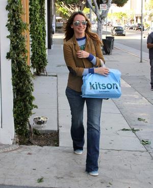 Jennifer Love Hewitt Shopping at Kitson in Beverly Hills April 6, 2013 