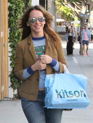 Jennifer Love Hewitt Shopping at Kitson in Beverly Hills April 6, 2013 