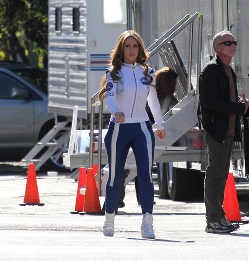 Jennifer Love Hewitt Pictures Jennifer Love Hewitt On the set of The Client List in Los Angeles January 4, 2013