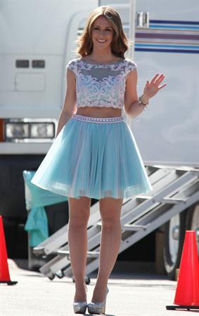 Jennifer Love Hewitt On the set of The Client List in Los Angeles January 4, 2013 