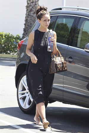 Jennifer Love Hewitt - out to lunch in Studio City June 7, 2012