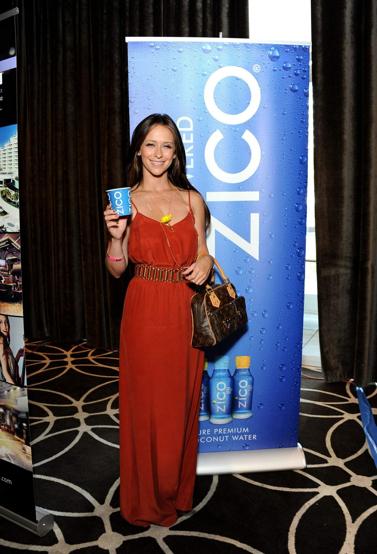 Jennifer Love Hewitt Pictures Jennifer Love Hewitt - Kari Feinstein's MTV Movie Awards Style Lounge, West Hollywood June 1, 2012