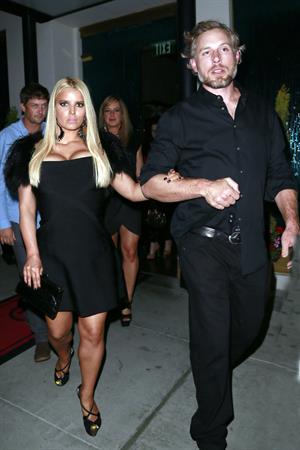 Jessica Simpson – Mastros Steakhouse candids LA 10/31/13  