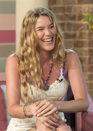 Joss Stone - This Morning Show in London (July 25, 2012)