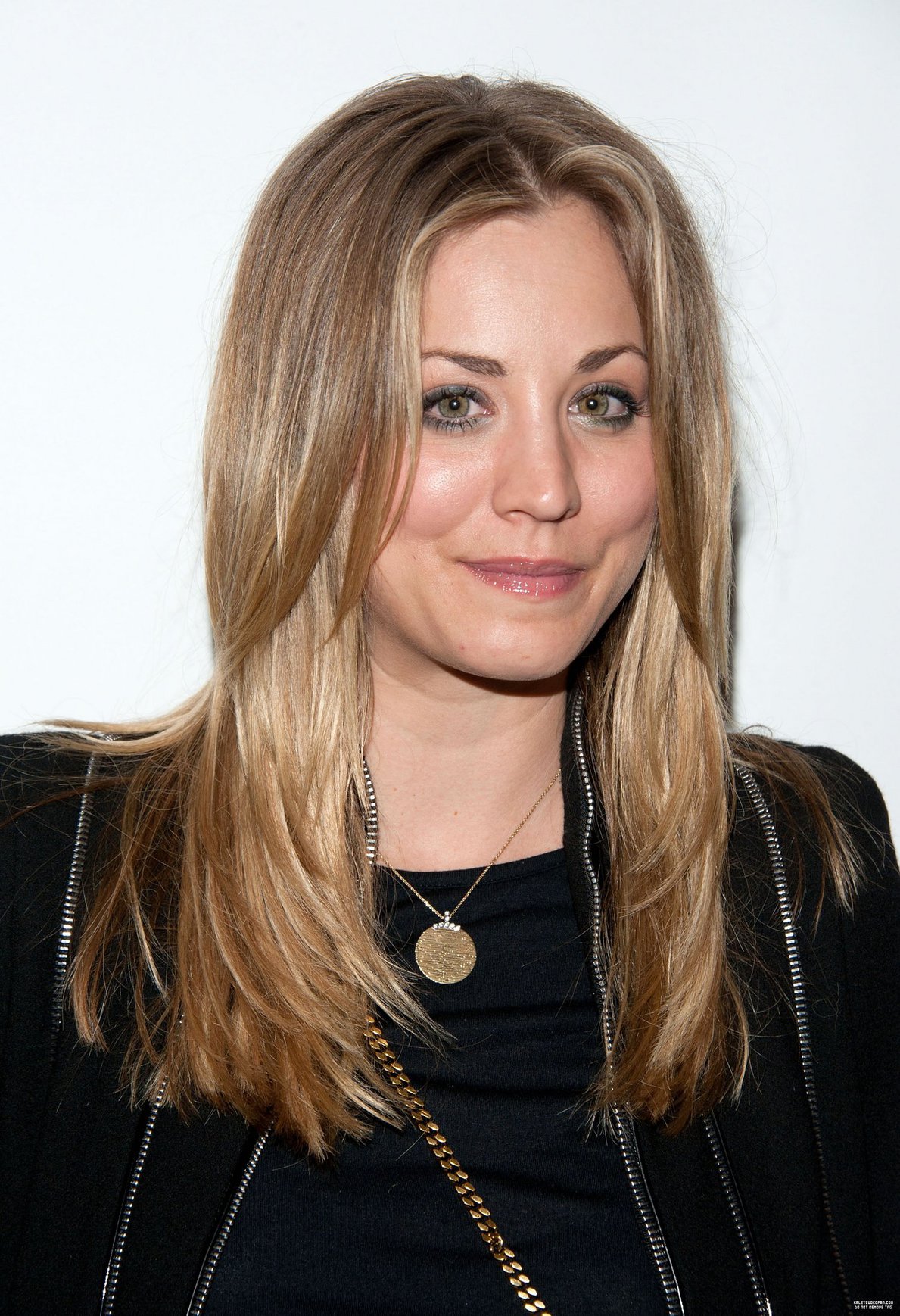 Kaley Cuoco Jodi Lyn Okeefes jewelry collection show studio city on January 23, 2012