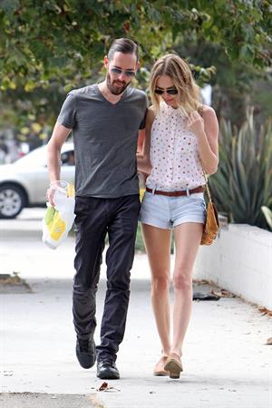 Kate Bosworth out shopping in Los Angeles October 3, 2012 