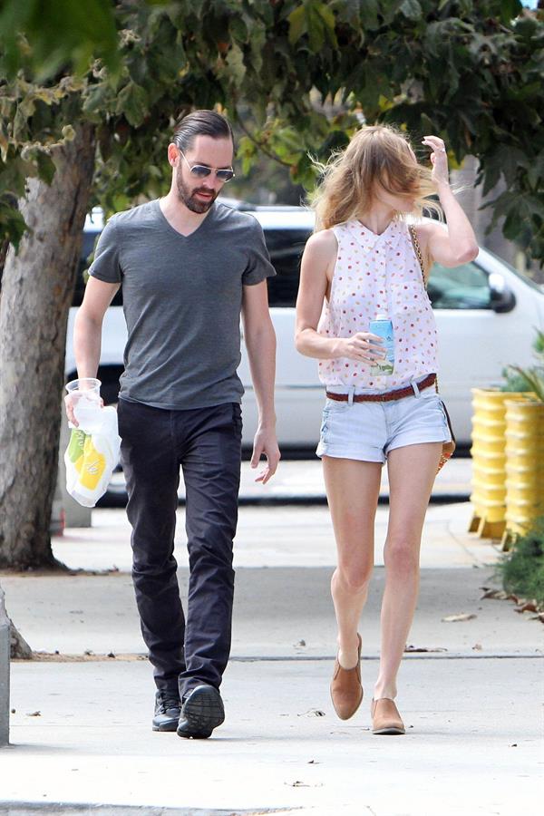 Kate Bosworth out shopping in Los Angeles October 3, 2012 