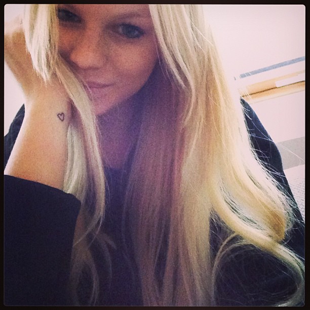 Nadine Leopold taking a selfie