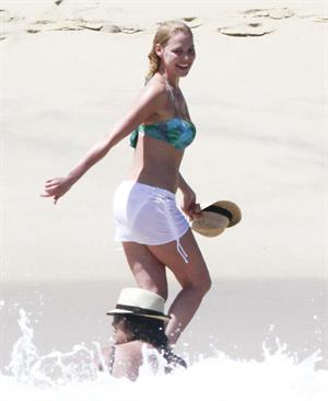 Katherine Heigl Bikini Pictures Katherine Heigl On vacation in Los Cabos, Mexico - April 7, 2013