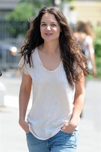Katie Holmes Films  Mania Days  in Washington Square Park (May 21, 2013) 