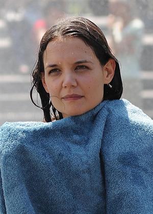Katie Holmes Pictures Katie Holmes Films  Mania Days  in Washington Square Park (May 21, 2013)