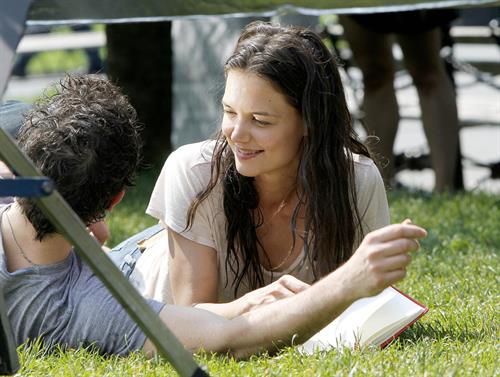 Katie Holmes Films  Mania Days  in Washington Square Park (May 21, 2013) 
