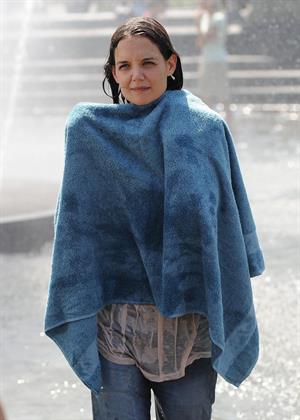 Katie Holmes Pictures Katie Holmes Films  Mania Days  in Washington Square Park (May 21, 2013)