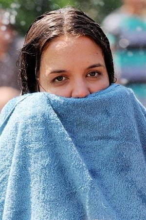 Katie Holmes Pictures Katie Holmes Films  Mania Days  in Washington Square Park (May 21, 2013)