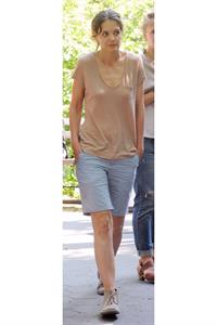 Katie Holmes Films  Mania Days  in Washington Square Park (May 21, 2013) 