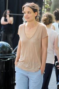 Katie Holmes Films  Mania Days  in Washington Square Park (May 21, 2013) 