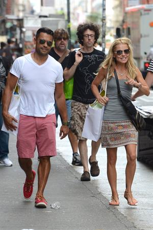 Kelly Ripa - Out in SoHo for some shopping - July 27, 2012