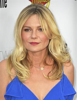 Kirsten Dunst - Los Angeles Premiere of Bachelorette Aug 23, 2012
