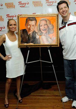 Kristin Chenoweth Tony's Di Napoli Portrait Unveiling (May 20, 2010) 