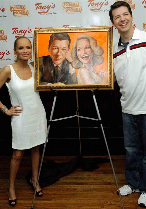 Kristin Chenoweth Pictures Kristin Chenoweth Tony's Di Napoli Portrait Unveiling (May 20, 2010)