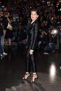 Laetitia Casta Dolce & Gabbana - Front Row - Milan Fashion Week (Sep 23, 2012) 