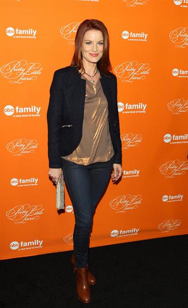Laura Leighton  Pretty Little Liars  Halloween Episode Premiere (Oct 16, 2012) 