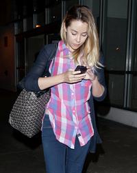 Lauren Conrad Los Angeles International Airport (16.04.2013) 
