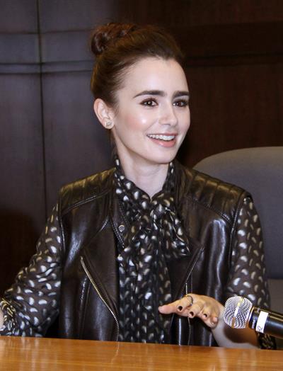 Lily Collins  Clockwork Princess  book release event in Los Angeles - March 21, 2013 