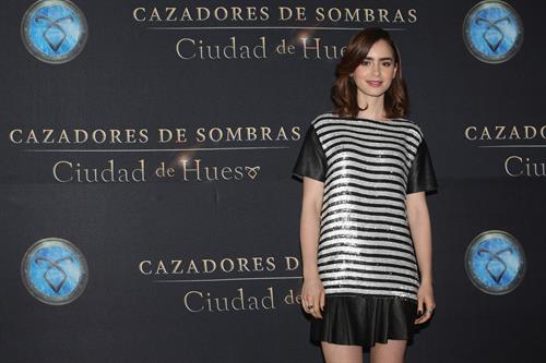 Lily Collins  City of Bones  Mexico Photcall 8/26/13  